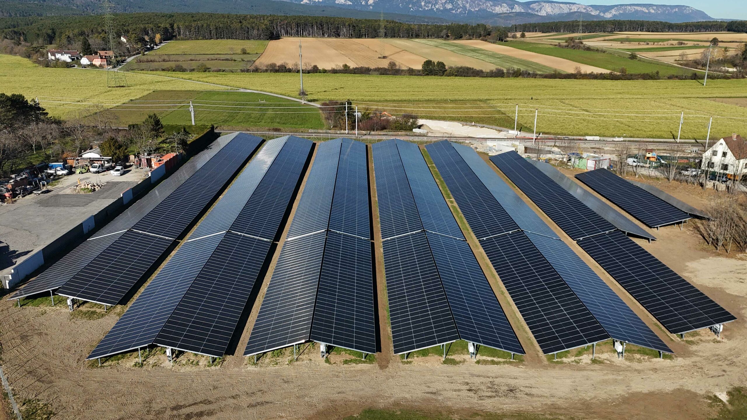 10hoch4 Ihr Experten-Team für nachhaltige Photovoltaiklösungen